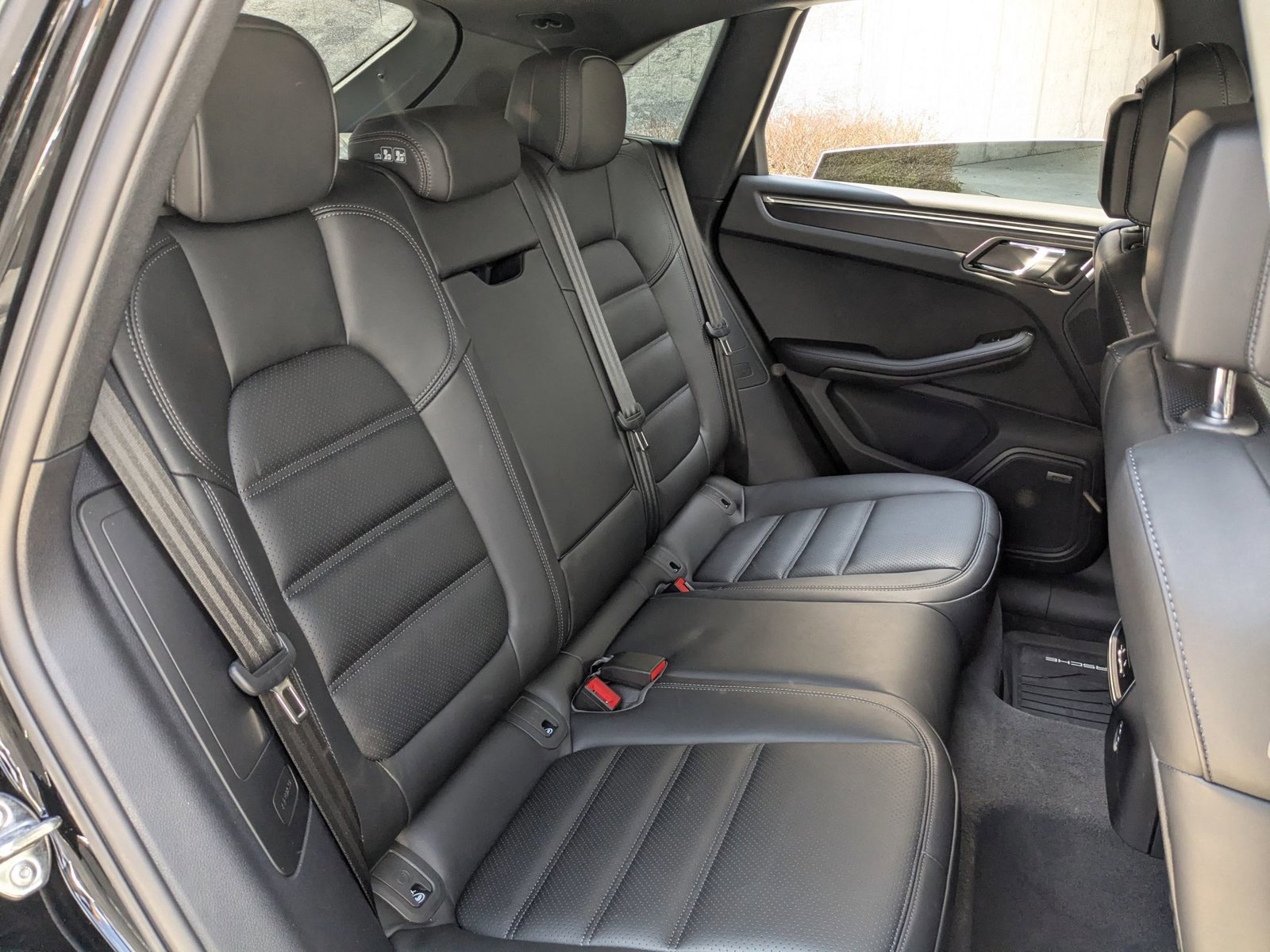 New 2026 Porsche Macan GTS AWD/4WD image 24