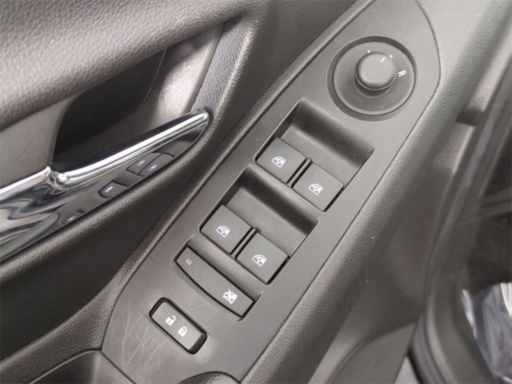 Certified 2022 Chevrolet Trax LT w/ LT Convenience Package image 21