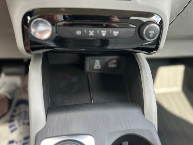 New 2024 Ford Escape SE FWD image 16