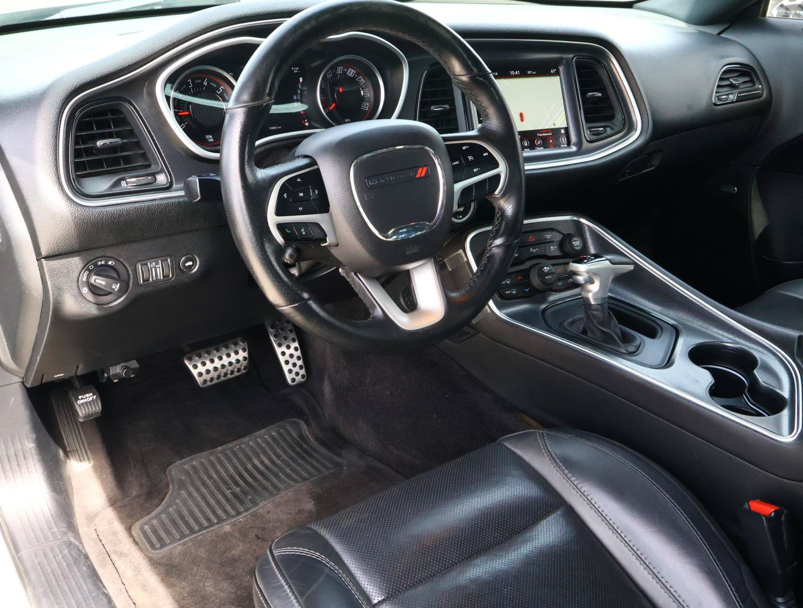 Used 2018 Dodge Challenger R/T Plus RWD image 10