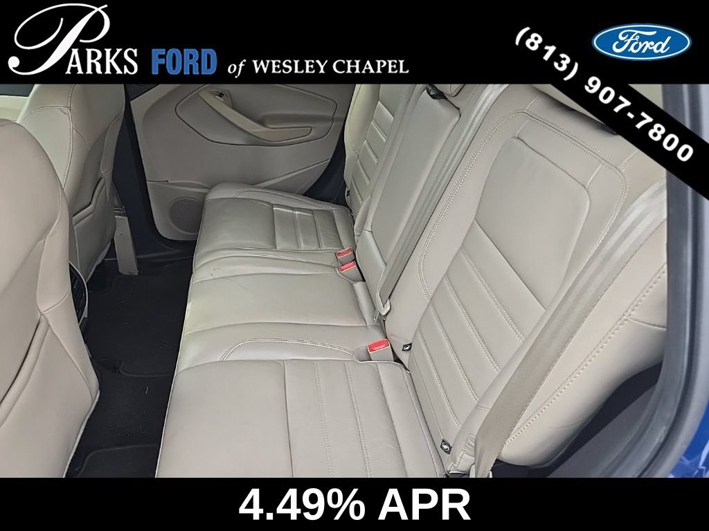 Used 2017 Ford Escape SE w/ SE Leather Comfort Package FWD image 4