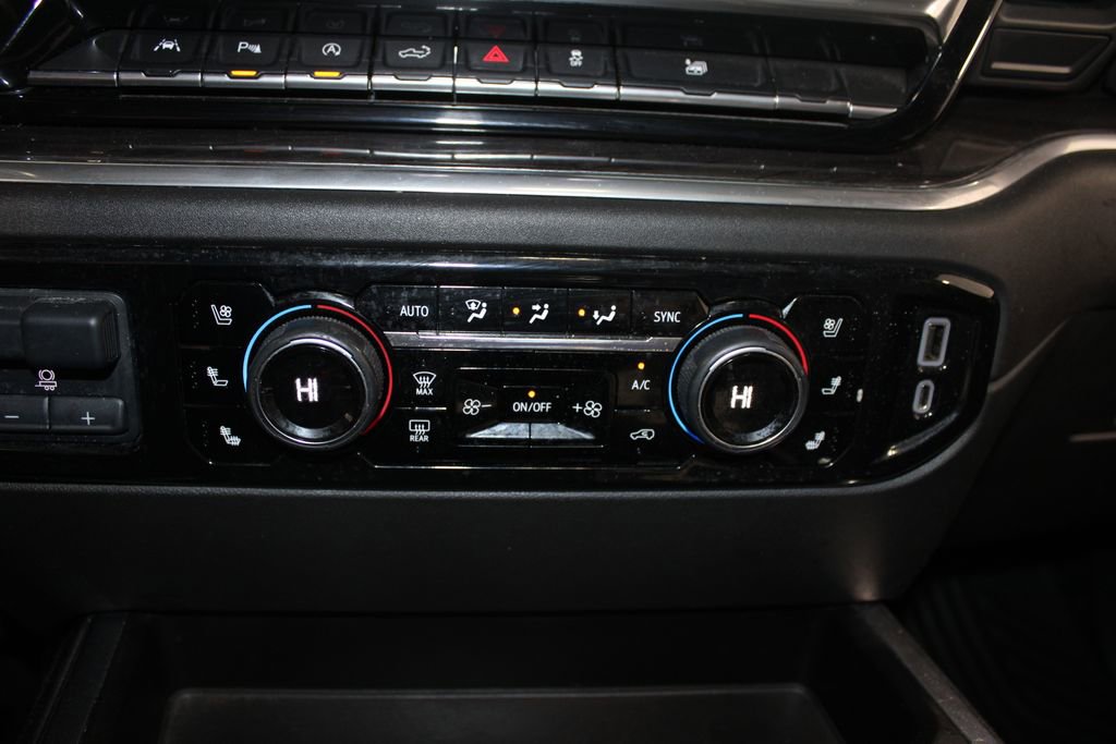 Used 2023 Chevrolet Silverado 1500 LTZ w/ LTZ Premium Package image 46