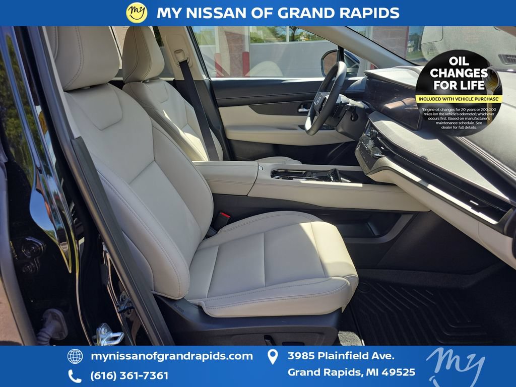 Used 2025 Nissan Murano SV AWD/4WD image 24