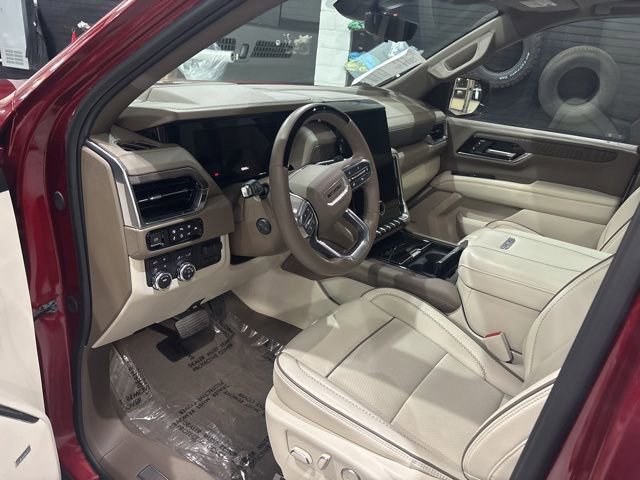 Used 2025 GMC Yukon XL Denali w/ Denali Reserve Package AWD/4WD image 10