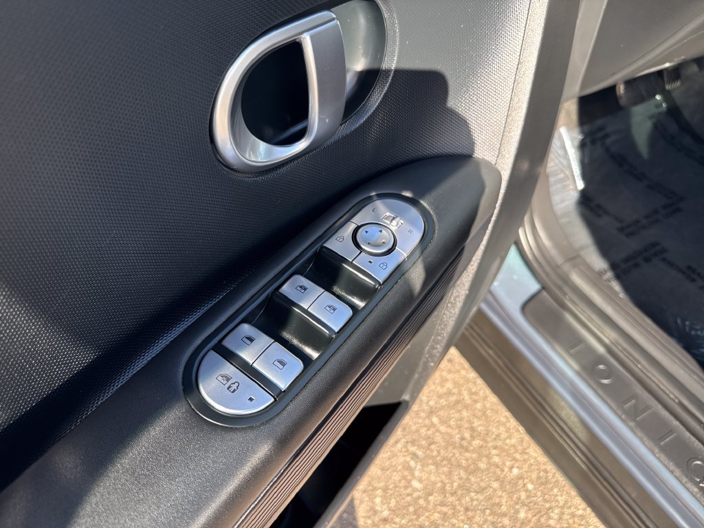 Used 2024 Hyundai Ioniq 5 SEL AWD/4WD image 11