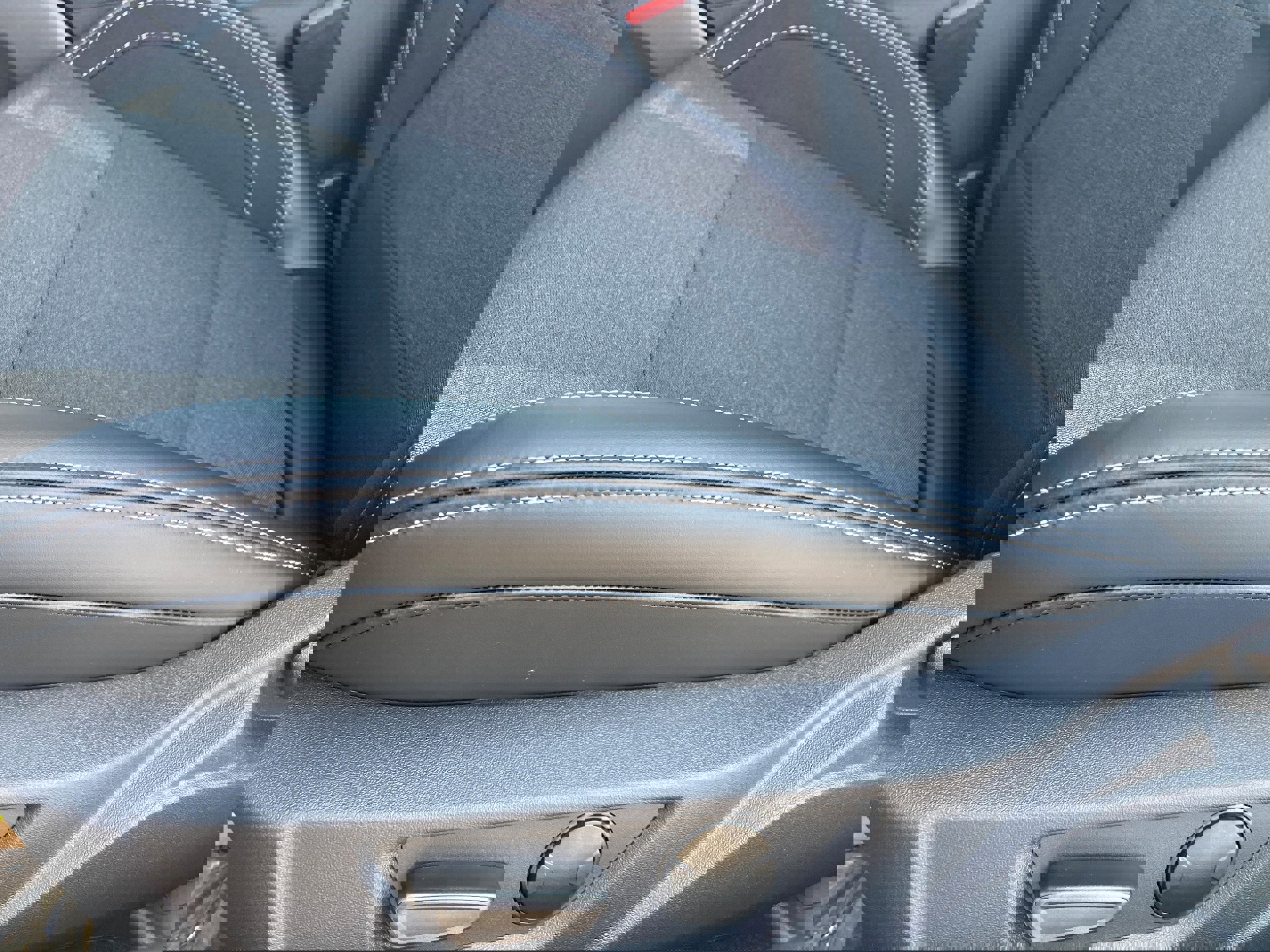 New 2025 Ford Mustang Coupe image 8