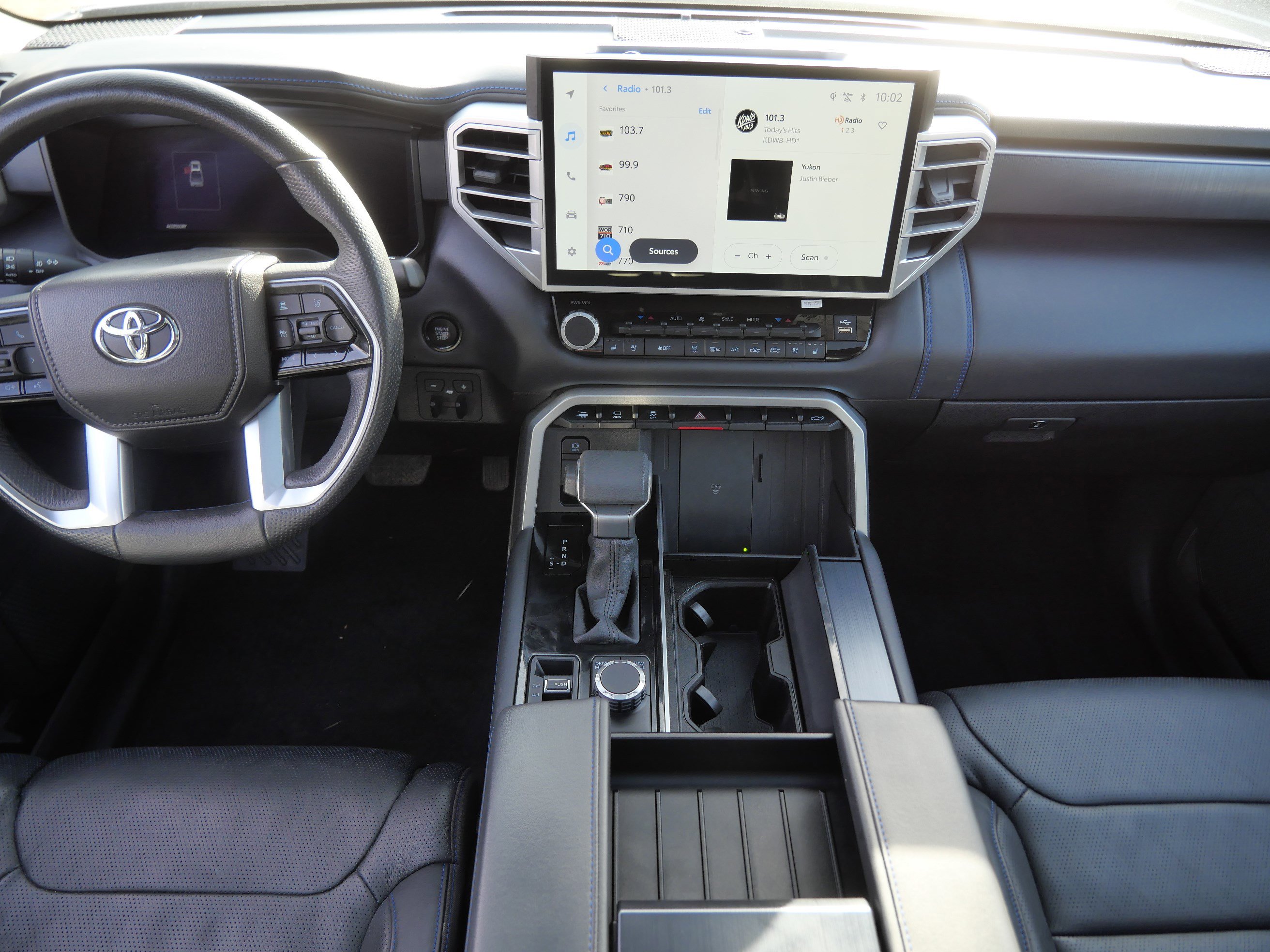 Used 2025 Toyota Tundra Platinum image 10