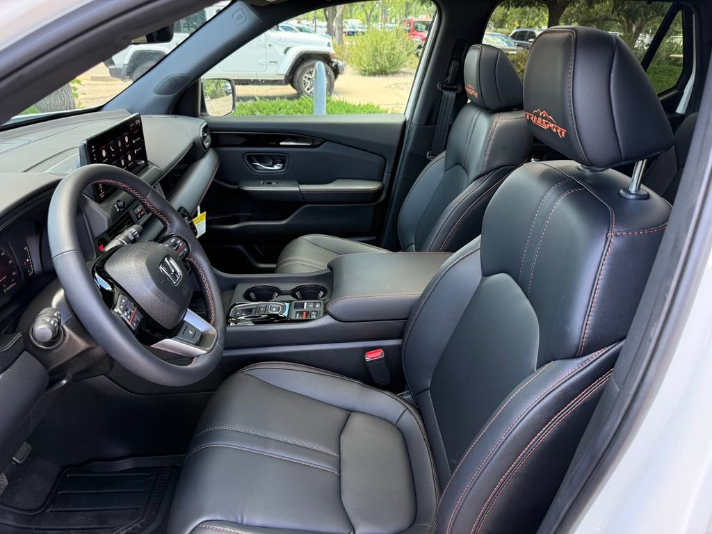 Certified 2026 Honda Pilot TrailSport image 15
