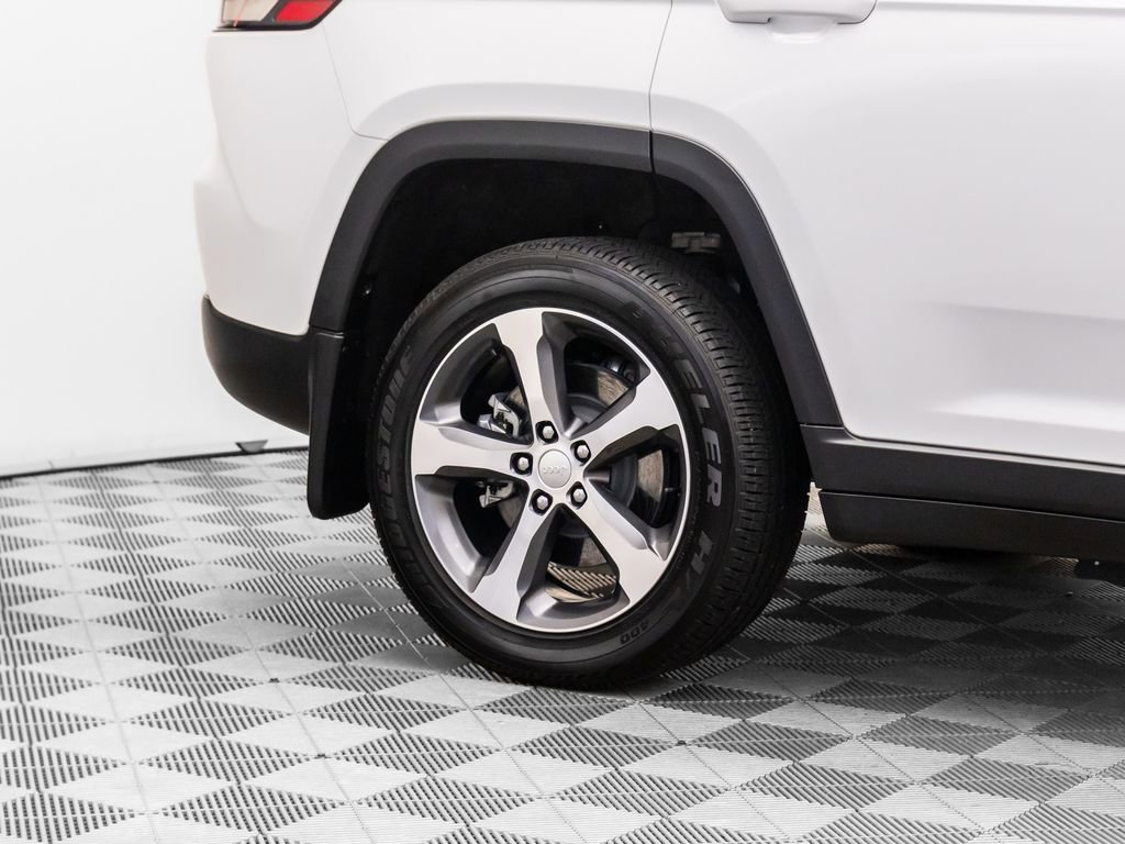 Used 2023 Jeep Grand Cherokee 4WD 4xe w/ MOPAR Finishing Package image 42