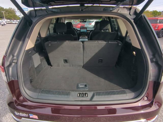 Used 2023 Lincoln Aviator Reserve w/ Equipment Group 201A image 32