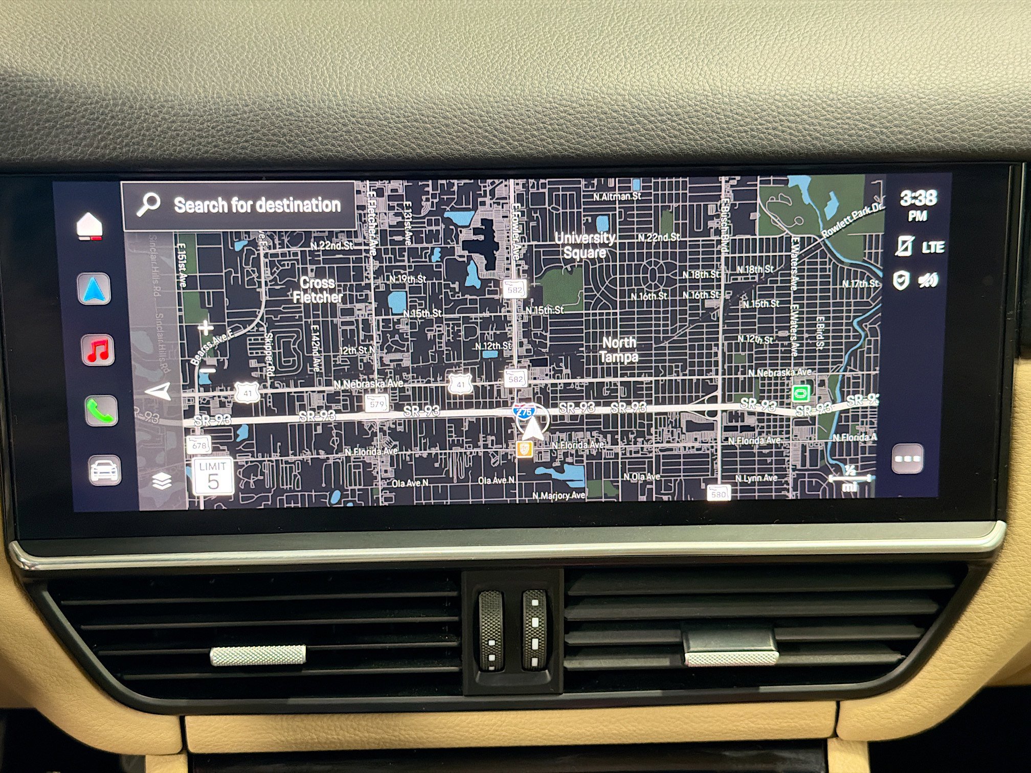 Certified 2023 Porsche Cayenne AWD/4WD image 32