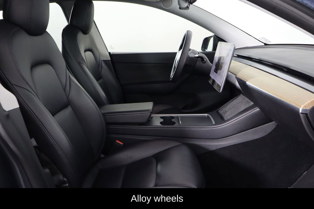Used 2022 Tesla Model Y Performance image 16