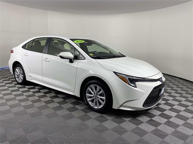 Used 2024 Toyota Corolla LE w/ LE Convenience Package