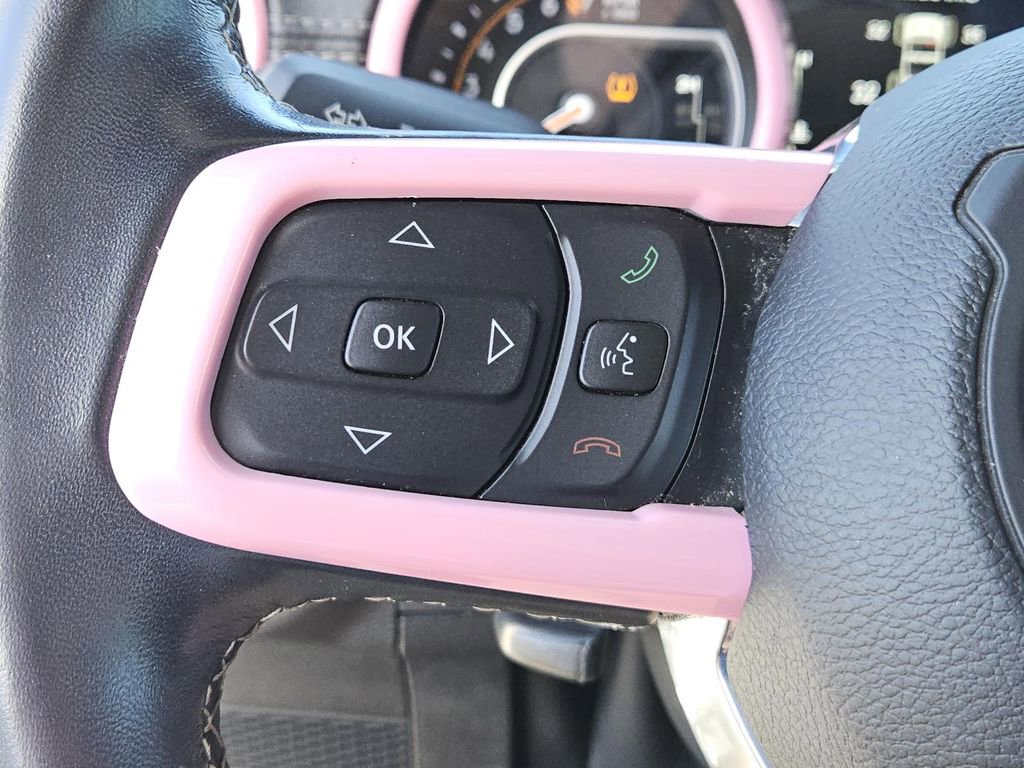 Used 2020 Jeep Wrangler Unlimited Sahara image 20