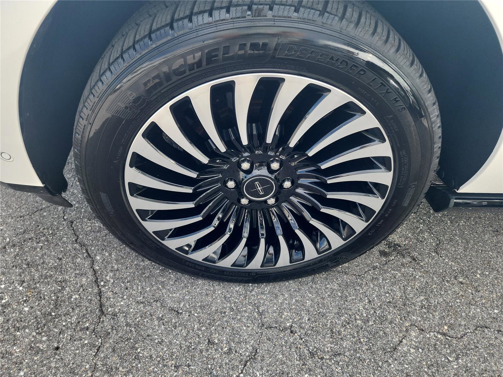 Used 2019 Lincoln Navigator L Black Label image 8