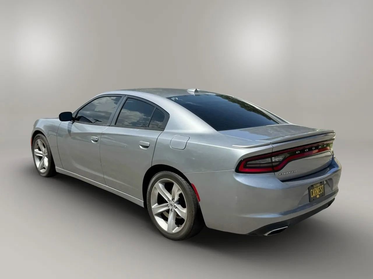 Used 2017 Dodge Charger R/T RWD image 9