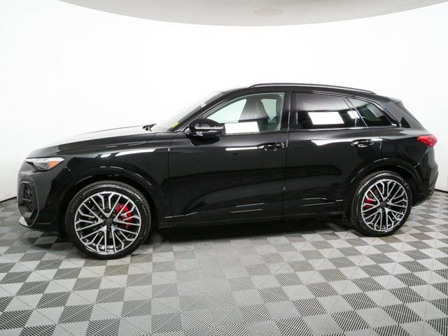 New 2026 Audi SQ5 Premium Plus image 32