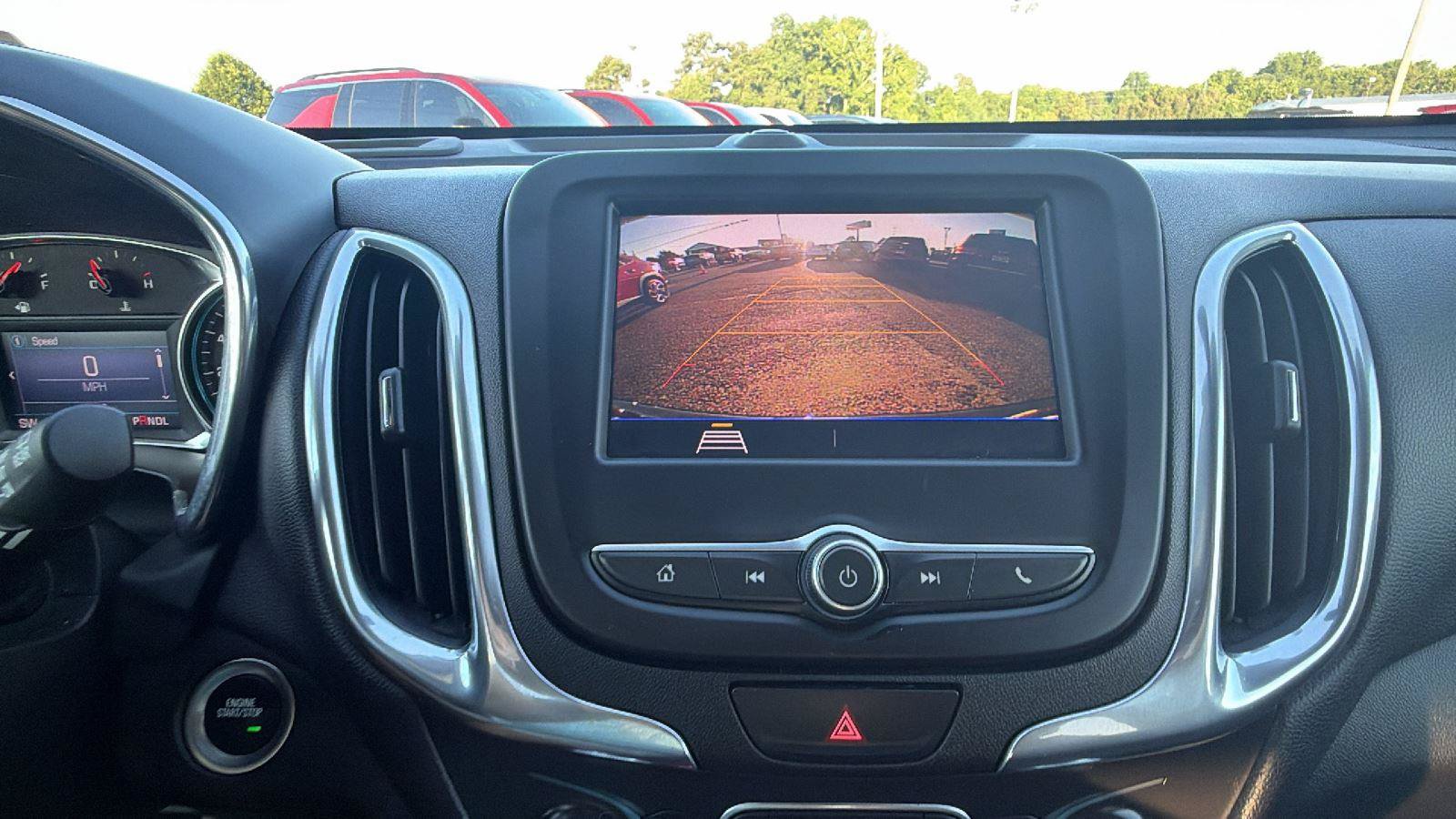 Used 2020 Chevrolet Equinox LT FWD image 28