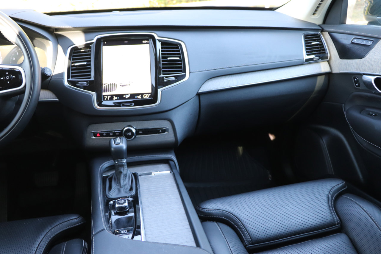 Used 2022 Volvo XC90 T6 Inscription w/ Advanced Package image 28