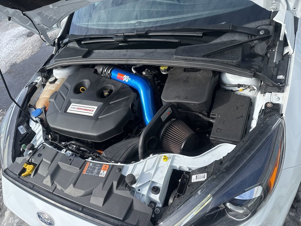 Used 2017 Ford Focus RS AWD/4WD image 33