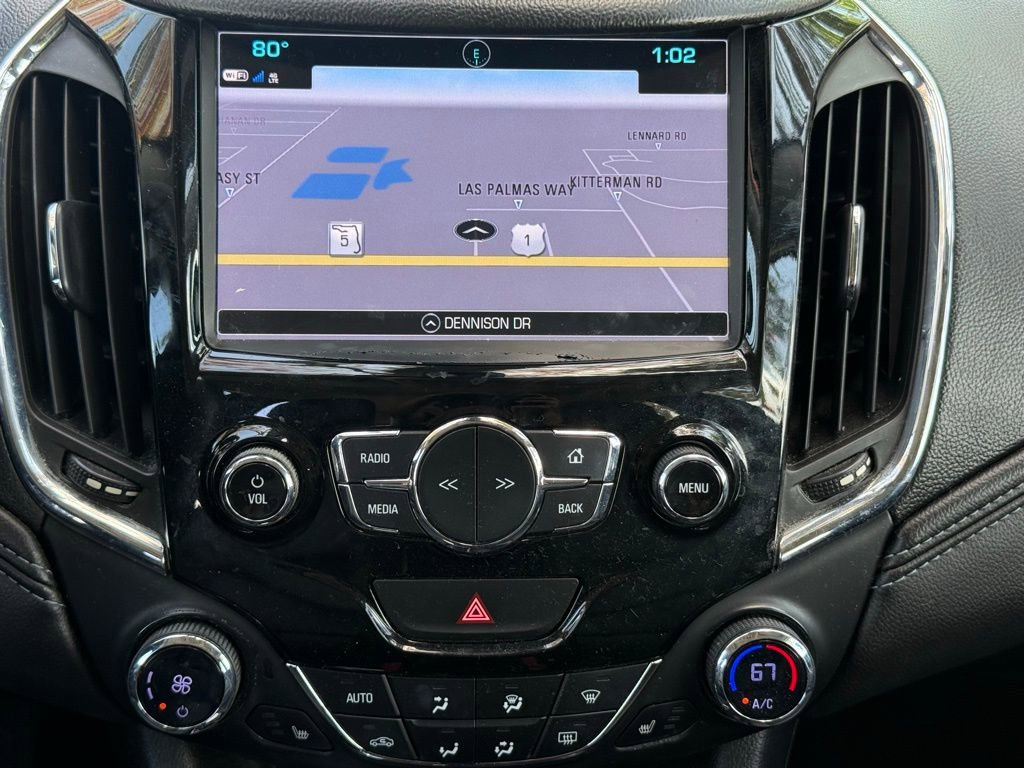 Used 2018 Chevrolet Cruze Premier FWD image 13