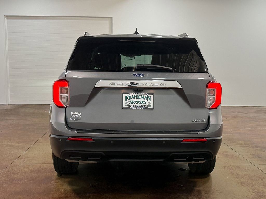 Used 2022 Ford Explorer XLT image 25