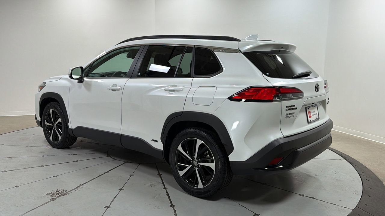 Certified 2024 Toyota Corolla Cross XSE w/ Convenience Package image 7