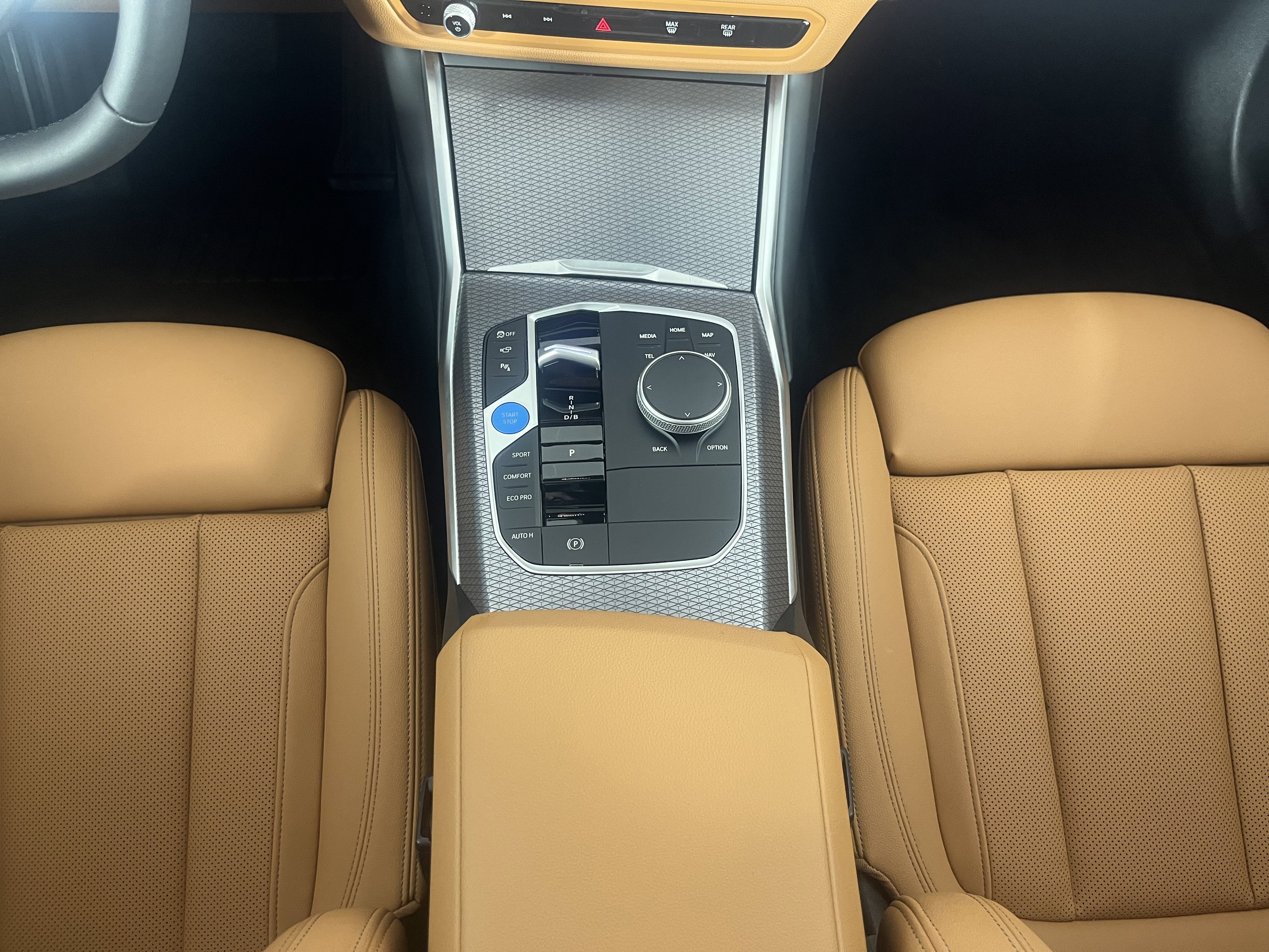 Used 2025 BMW i4 xDrive40i w/ Premium Package image 16