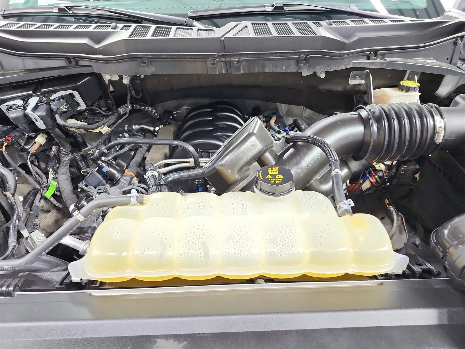 Used 2024 Ford F150 XLT w/ Equipment Group 302A MID image 17