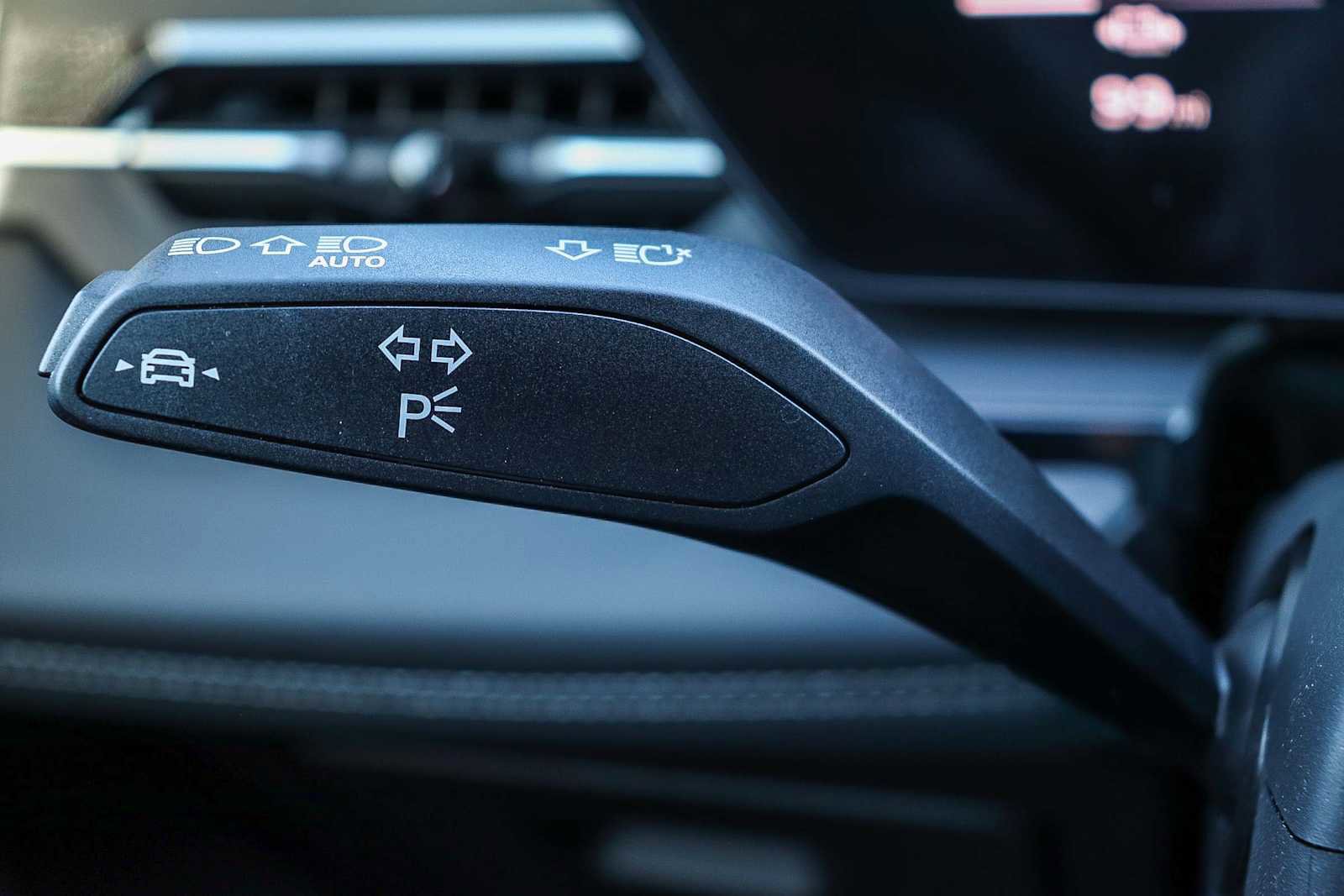 Used 2025 Audi Q6 e-tron Premium w/ Convenience Package image 28