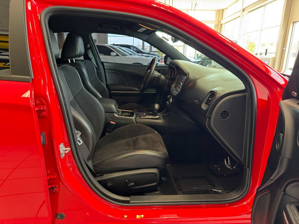 Used 2019 Dodge Charger Scat Pack w/ Dynamics Package RWD image 20