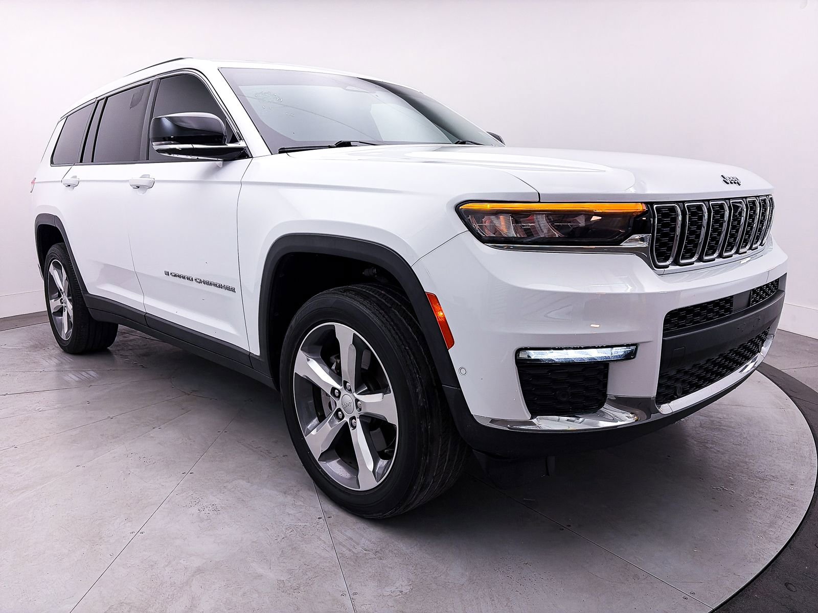 Used 2021 Jeep Grand Cherokee L Limited w/ Luxury Tech Group II AWD/4WD image 11
