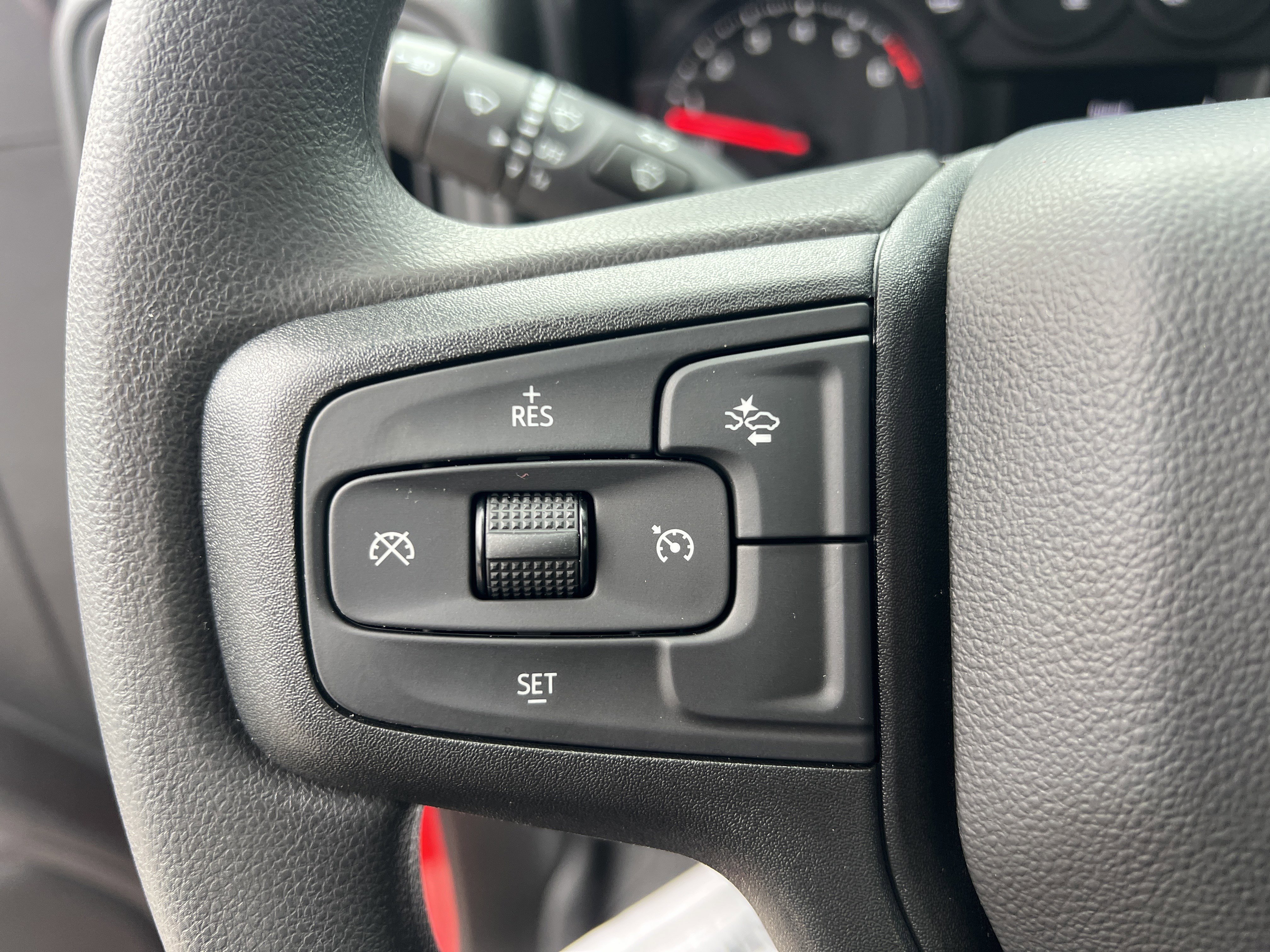 Used 2026 Chevrolet Silverado 1500 Custom Trail Boss w/ LPO, Dark Essentials Package image 20