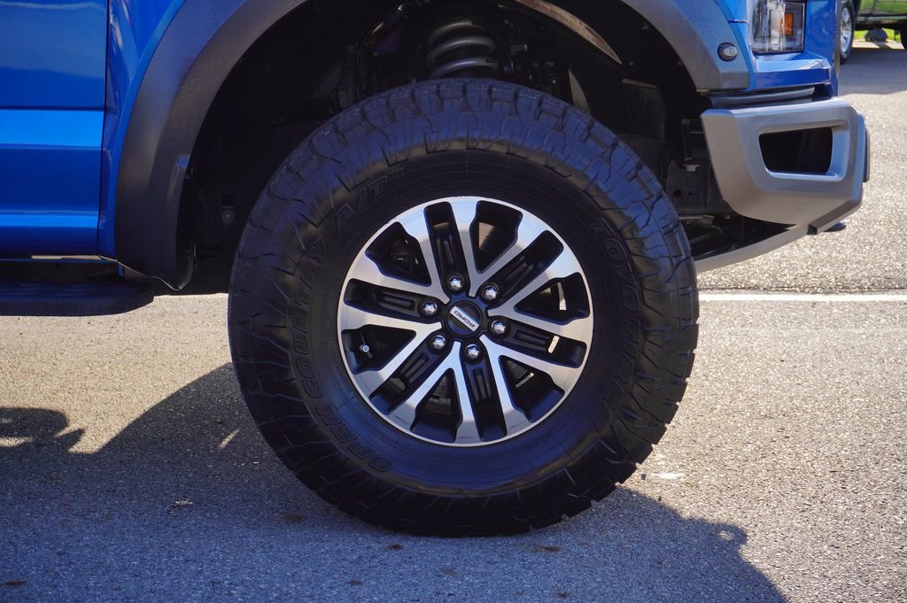 Used 2019 Ford F150 Raptor w/ Equipment Group 802A Luxury image 13