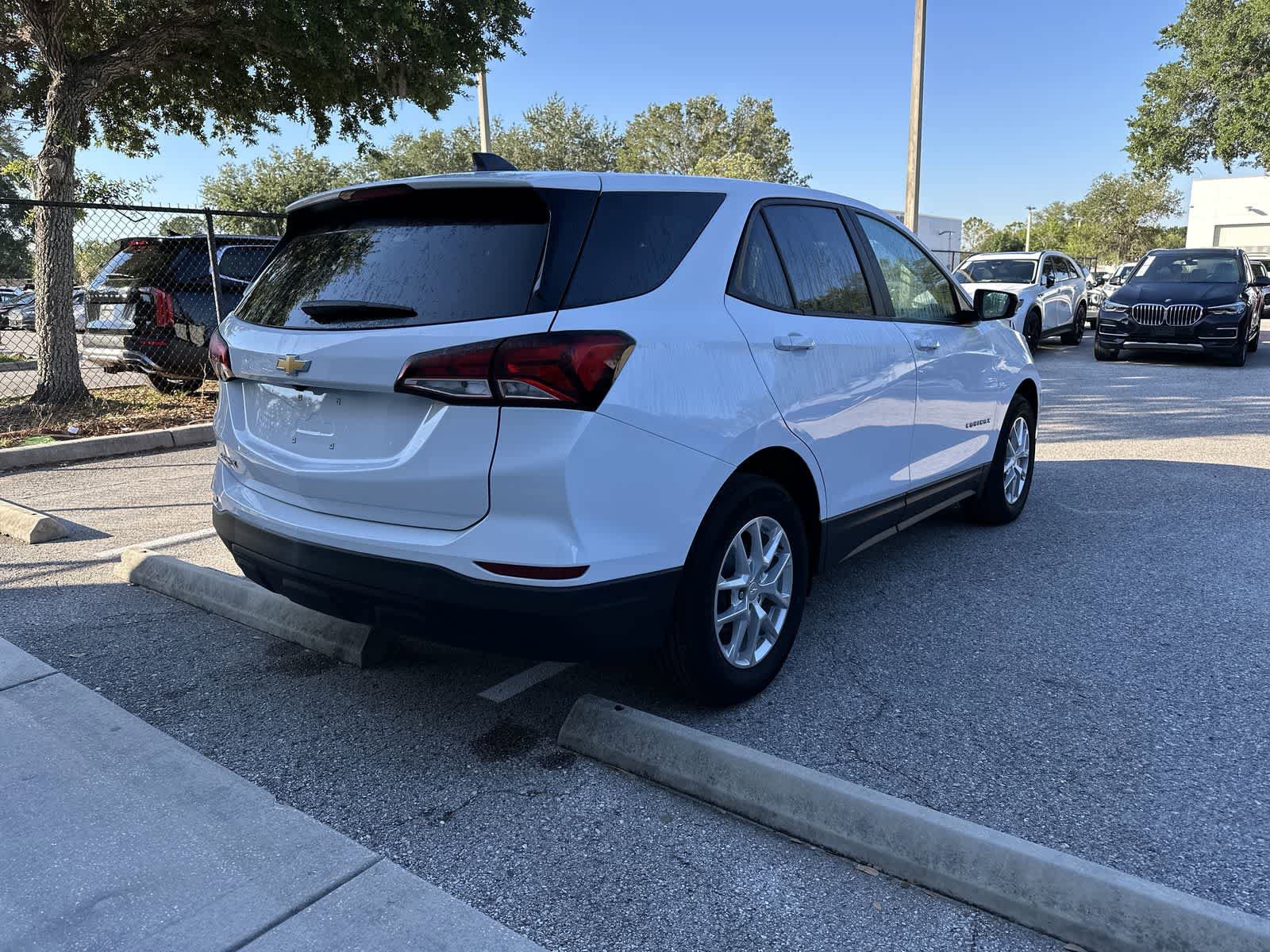 Used 2023 Chevrolet Equinox LS w/ LS Convenience Package FWD image 8