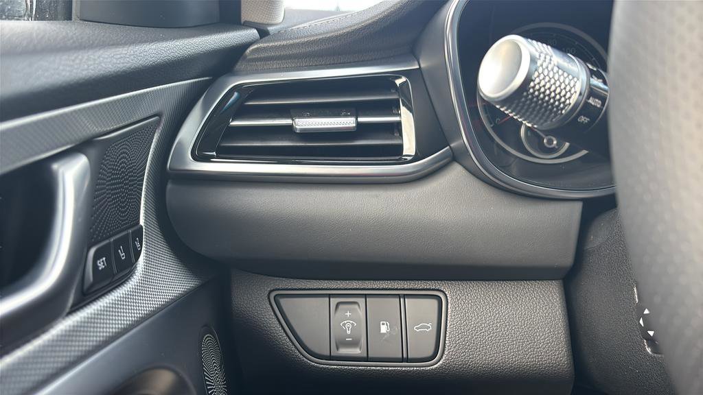 New 2026 Genesis G70 2.5T Prestige image 22