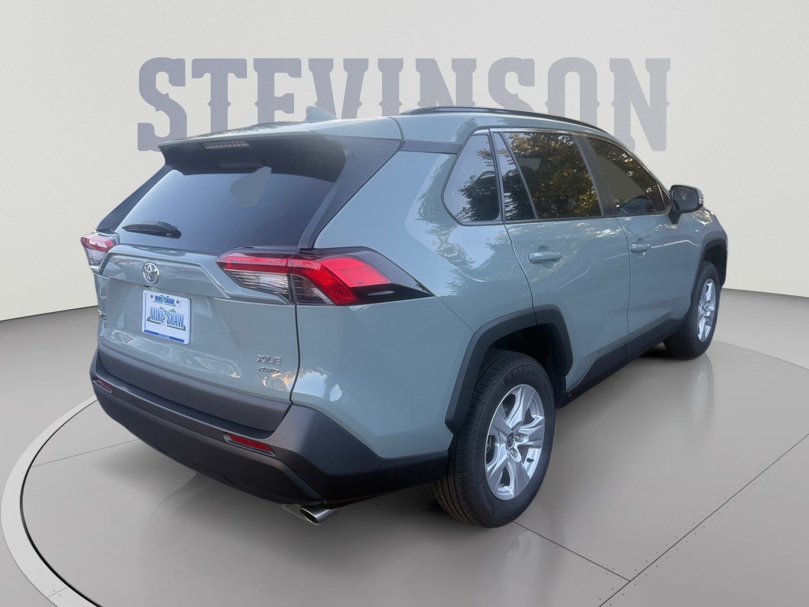 Certified 2021 Toyota RAV4 XLE w/ XLE Grade Weather Package AWD/4WD image 5