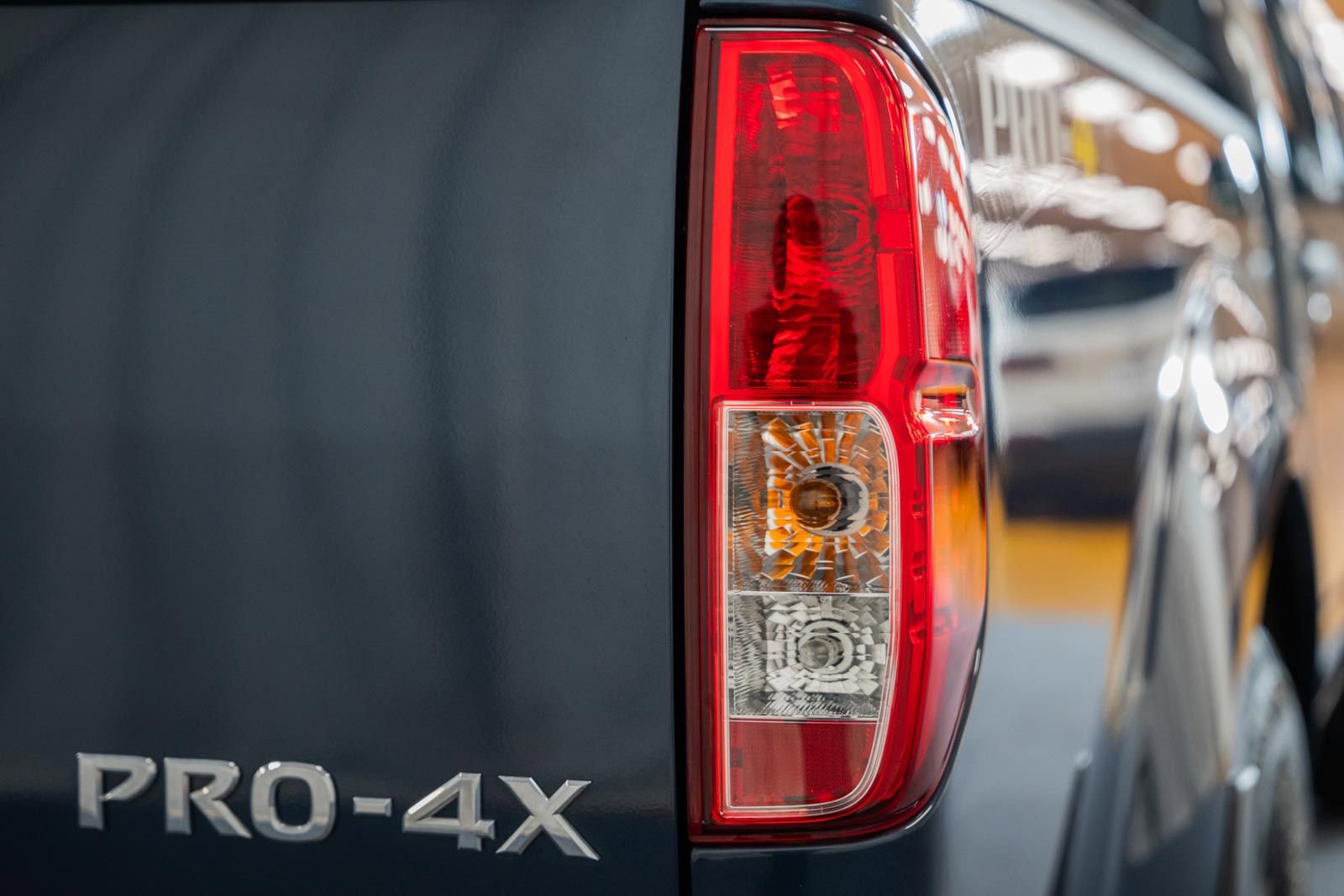 Used 2021 Nissan Frontier PRO-4X w/ Pro-4x Utility Package AWD/4WD image 9