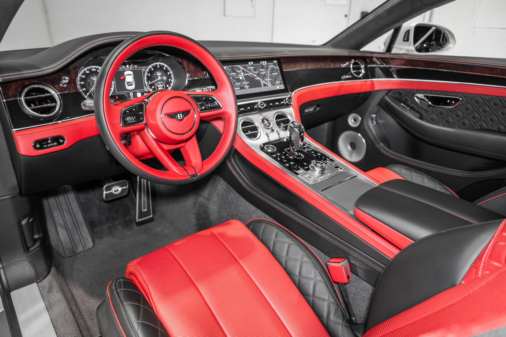 Used 2023 Bentley Continental GT Azure AWD/4WD image 19