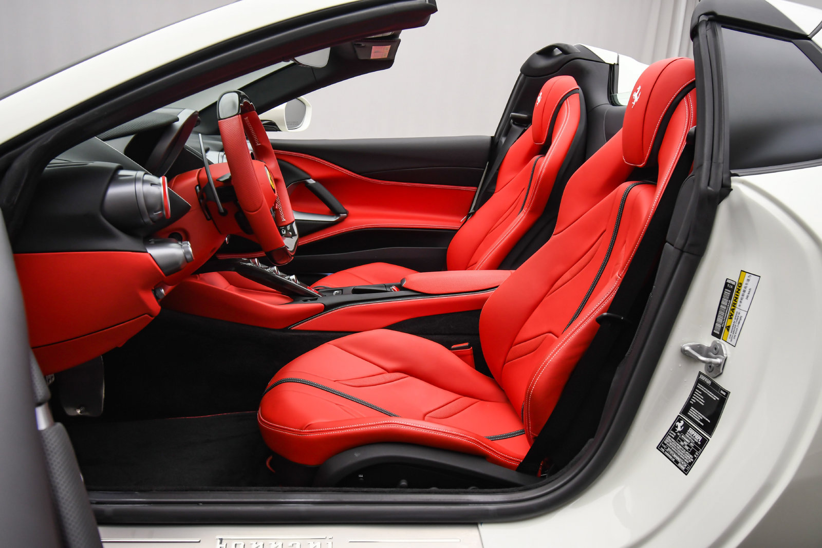 Used 2022 Ferrari 812 GTS RWD image 14