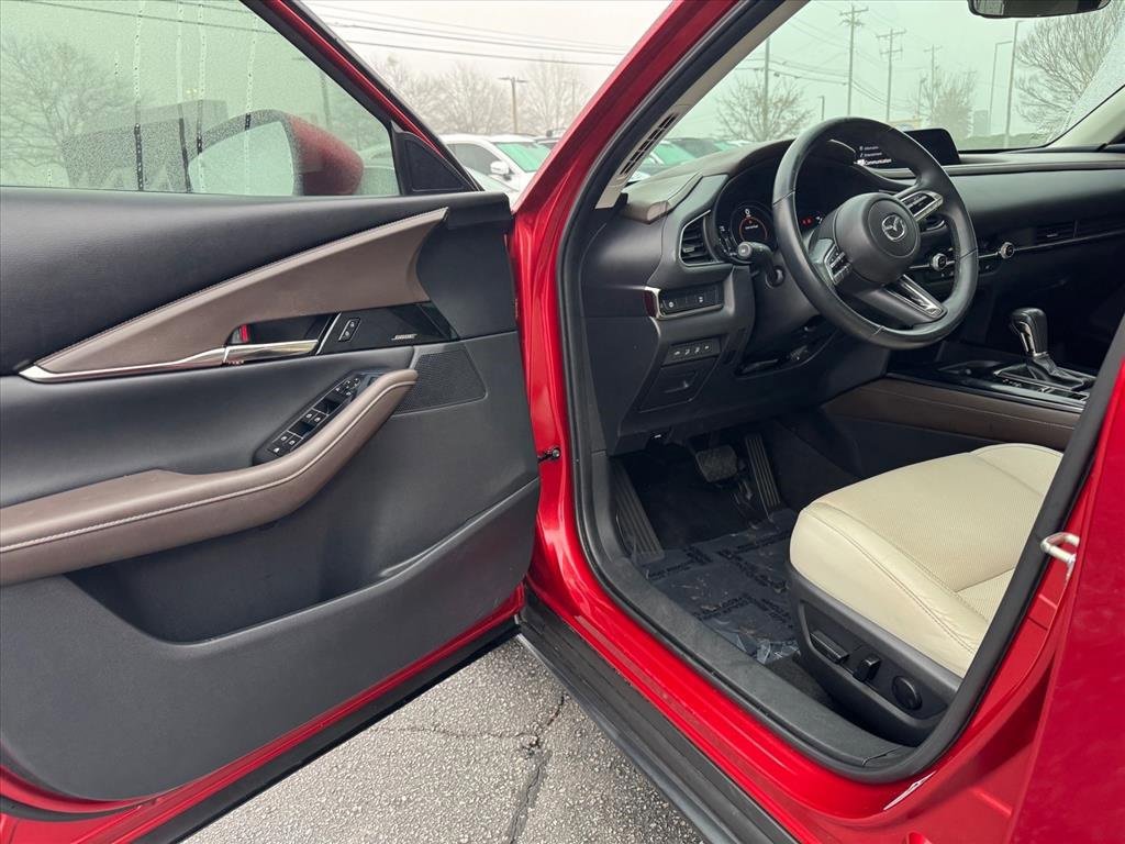 Used 2020 MAZDA CX-30 Premium image 13