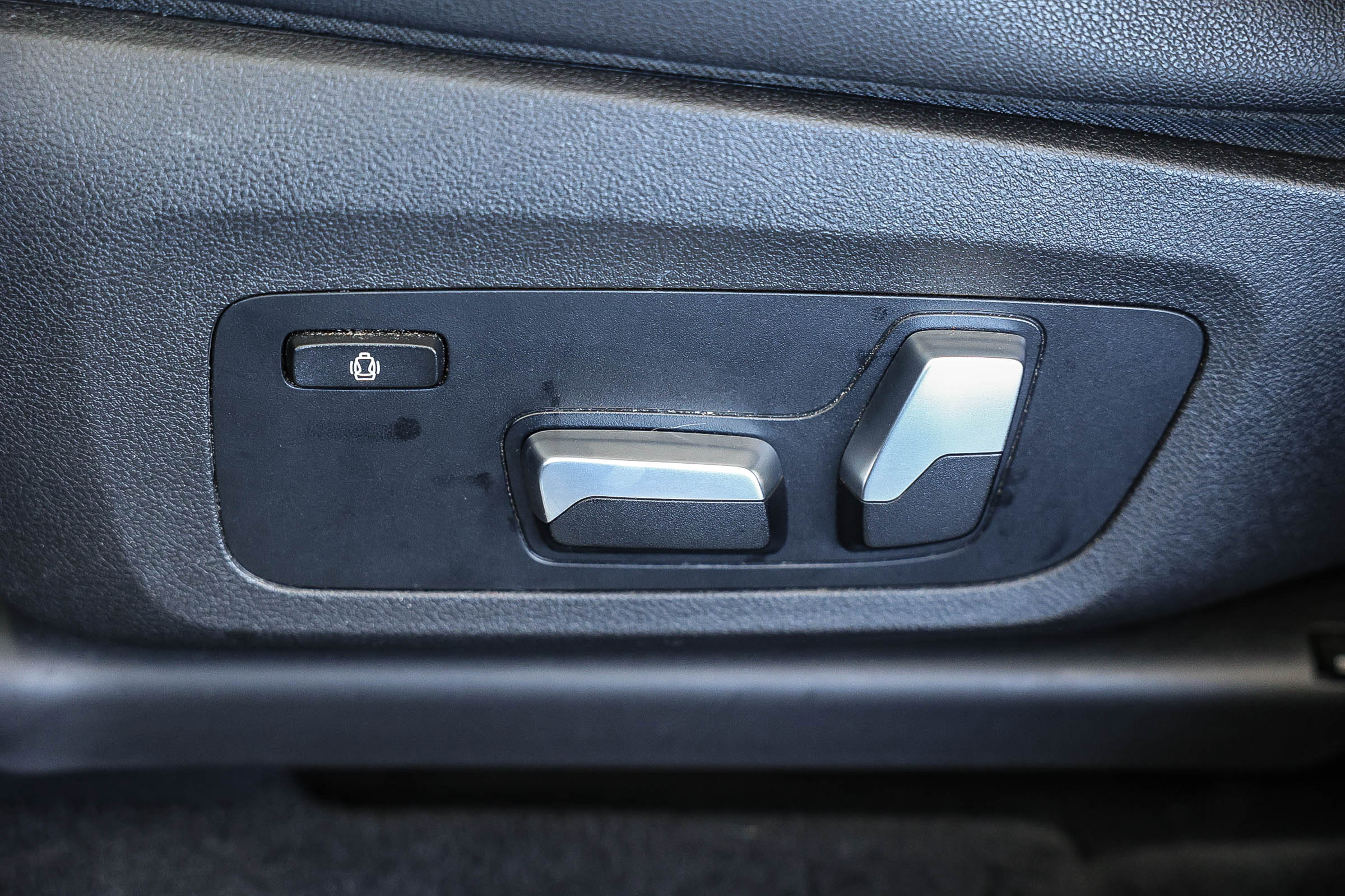 Used 2019 BMW X3 sDrive30i w/ Driving Assistance Package image 27