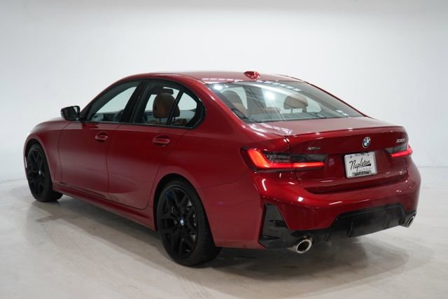 Used 2025 BMW 330i xDrive Sedan w/ M Sport Package image 5