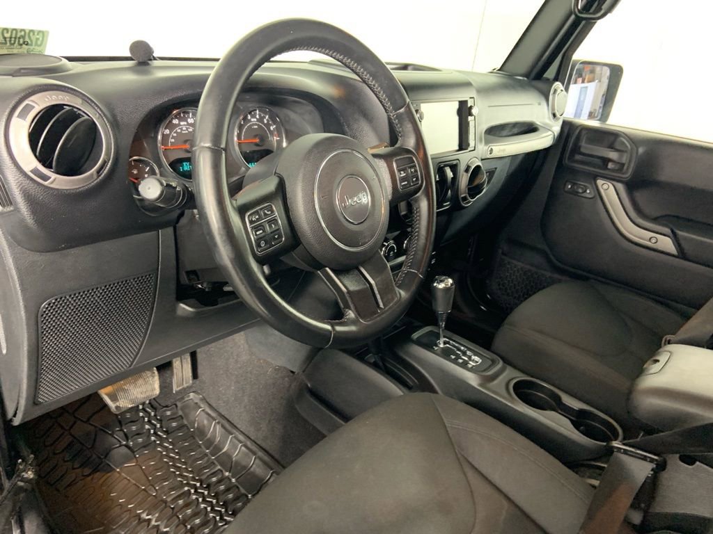 Used 2015 Jeep Wrangler Sport image 15