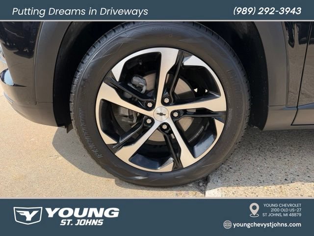 Certified 2024 Chevrolet Trax RS w/ Sunroof Package FWD image 11
