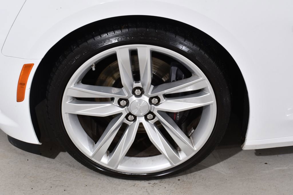 Used 2017 Chevrolet Camaro SS image 22