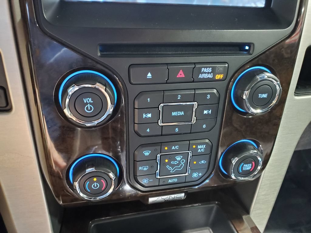Used 2013 Ford F150 Platinum RWD image 30