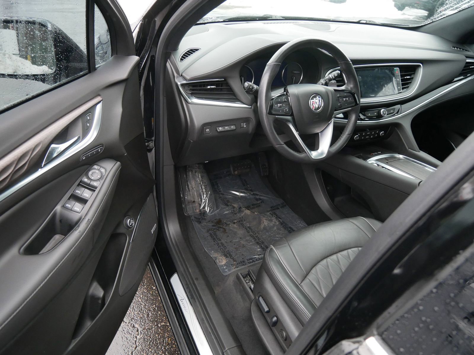 Used 2024 Buick Enclave Avenir w/ Avenir Technology Package image 9