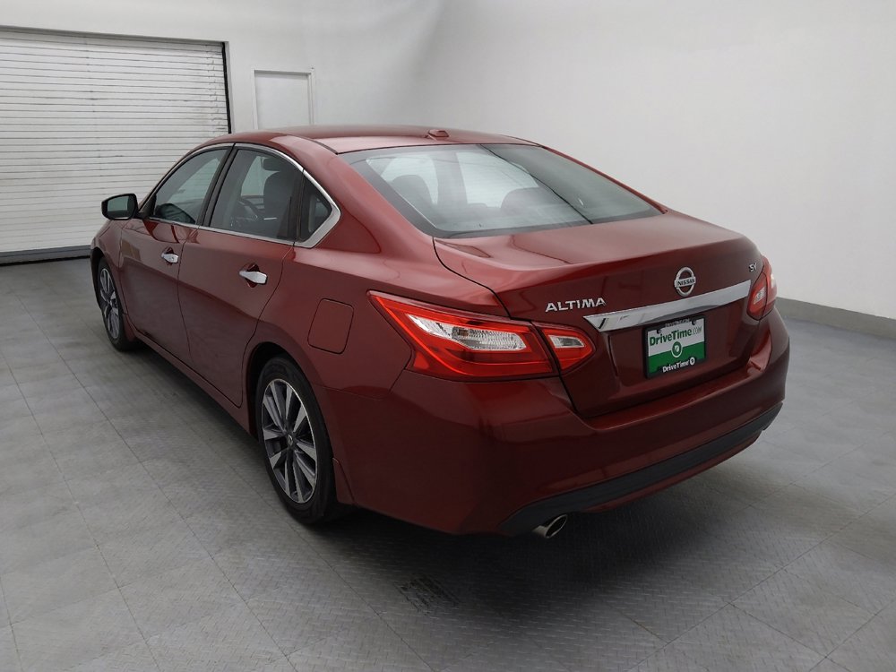 Used 2017 Nissan Altima 2.5 SV w/ Convenience Package image 5