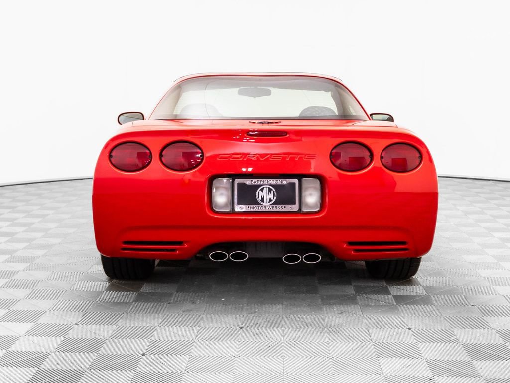 Used 2001 Chevrolet Corvette Coupe w/ Preferred Equipment Group1 image 6
